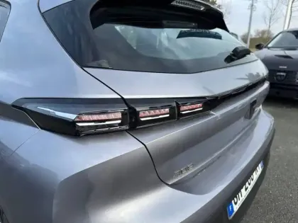 Photo 36 Peugeot 308  BlueHDi 130ch S&S EAT8