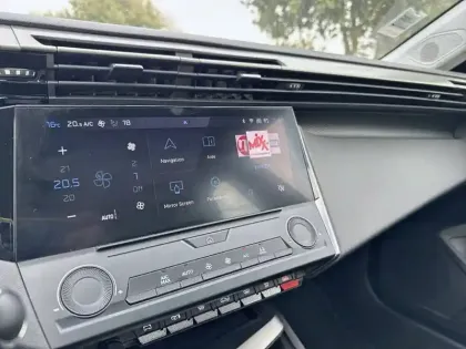 Photo 34 Peugeot 308  BlueHDi 130ch S&S EAT8