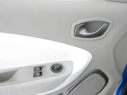 Photo 12 Renault Zoé Zoe Zen charge normale R90 MY19