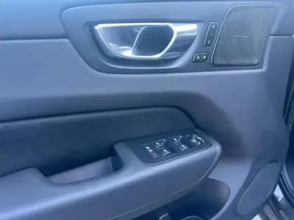 Photo 12 Volvo Xc60 Gén. II Ph2 Evo Ultra Style Chrome 5