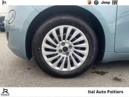 Photo 10 Fiat 500  e 95ch Action