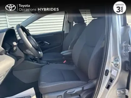 Photo 17 Toyota Yaris  116h Design 5p MC24