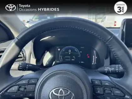 Photo 19 Toyota Yaris  116h Design 5p MC24
