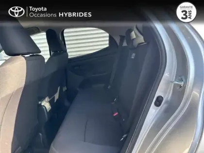 Photo 18 Toyota Yaris  116h Design 5p MC24