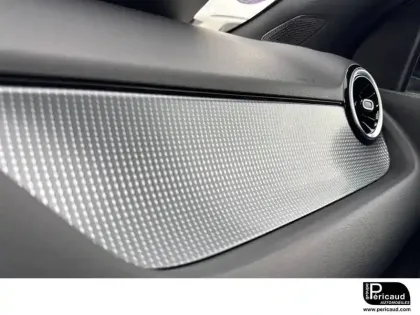 Photo 29 Mercedes GLA  250 e 8G-DCT