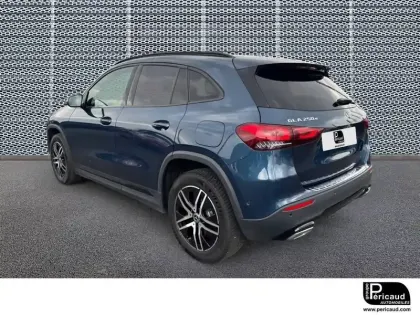 Photo 17 Mercedes GLA  250 e 8G-DCT