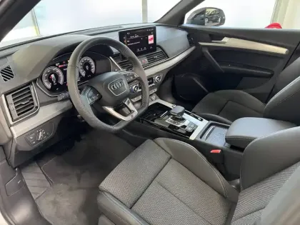 Photo 7 Audi Q5  50 TFSIe 299 S tronic 7 Quattro