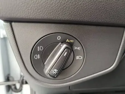 Photo 30 Volkswagen Polo  1.0 TSI 95 S&S DSG7