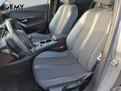 Photo 8 Peugeot 2008  PureTech 100 S&S BVM6