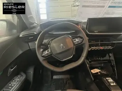 Photo 33 Peugeot 208  Electrique 50 kWh 136ch