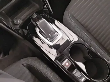 Photo 15 Peugeot 208  PureTech 100 S&S EAT8