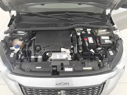 Photo 39 Peugeot 208  PureTech 100 S&S EAT8