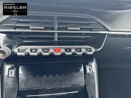 Photo 20 Peugeot 2008  PureTech 100 S&S BVM6