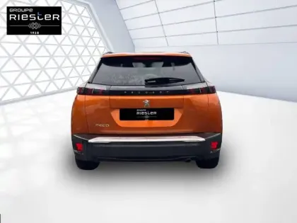 Photo 4 Peugeot 2008  PureTech 100 S&S BVM6