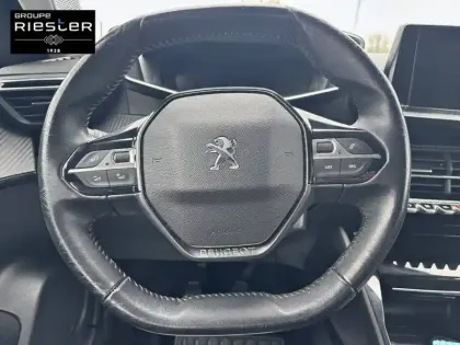 Photo 8 Peugeot 2008  PureTech 100 S&S BVM6
