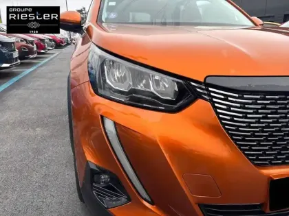 Photo 15 Peugeot 2008  PureTech 100 S&S BVM6