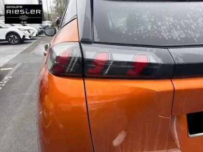 Photo 16 Peugeot 2008  PureTech 100 S&S BVM6