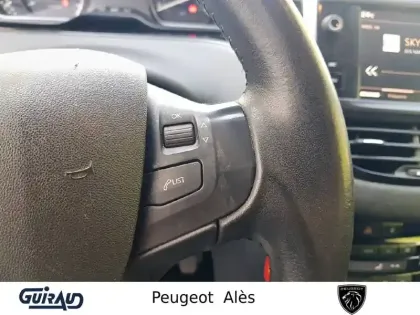 Photo 82 Peugeot 2008  PureTech 82ch BVM5