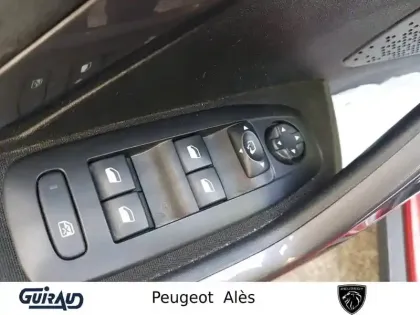 Photo 77 Peugeot 2008  PureTech 82ch BVM5