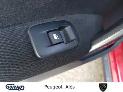 Photo 78 Peugeot 2008  PureTech 82ch BVM5