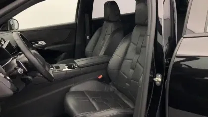 Photo 8 DS DS 7 DS7 Crossback Hybride E-Tense 225 EAT8 Louvre