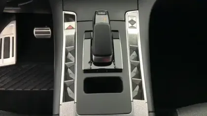 Photo 19 DS DS 7 DS7 Crossback Hybride E-Tense 225 EAT8 Louvre