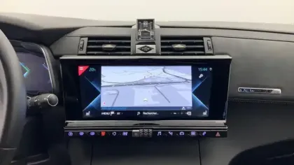 Photo 20 DS DS 7 DS7 Crossback Hybride E-Tense 225 EAT8 Louvre