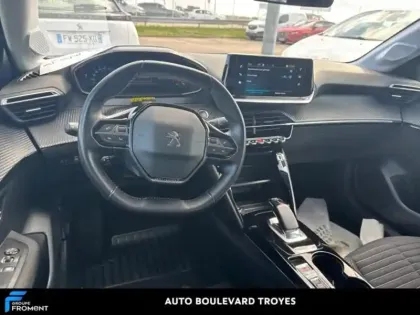 Photo 22 Peugeot 208  e- 136ch Active