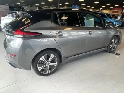 Photo 16 Nissan Leaf  217ch e+ 62kWh N-Connecta 21