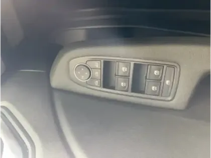 Photo 15 Renault Clio  E-Tech full hybrid 145 GSR2