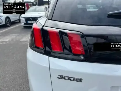 Photo 16 Peugeot 3008  1.2 Puretech 130ch S&S BVM6