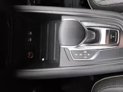 Photo 8 Renault Symbioz  E-Tech full hybrid 145