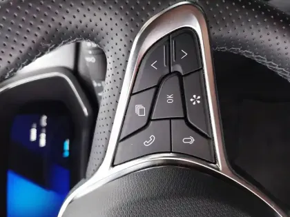 Photo 35 Renault Symbioz  E-Tech full hybrid 145