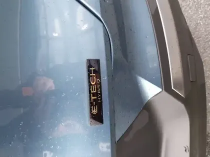 Photo 37 Renault Symbioz  E-Tech full hybrid 145