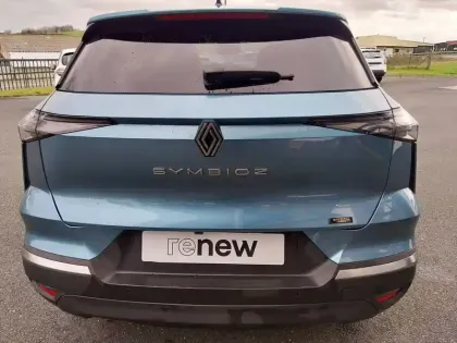 Photo 16 Renault Symbioz  E-Tech full hybrid 145