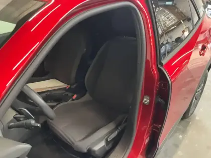 Photo 35 Peugeot 2008  PureTech 130 S&S EAT8