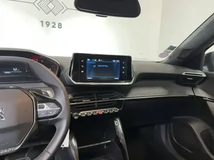 Photo 24 Peugeot 2008  PureTech 130 S&S EAT8