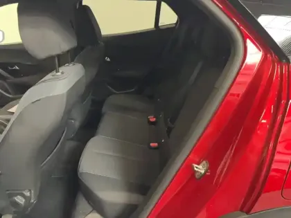 Photo 31 Peugeot 2008  PureTech 130 S&S EAT8