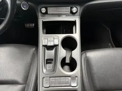 Photo 12 Hyundai Kona  Electrique 39 kWh - 136 ch