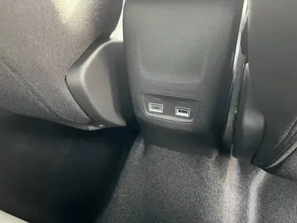 Photo 49 Peugeot 208  Hybrid 100 e-DCS6