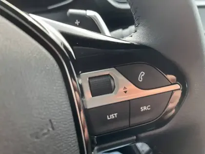 Photo 57 Peugeot 208  Hybrid 100 e-DCS6