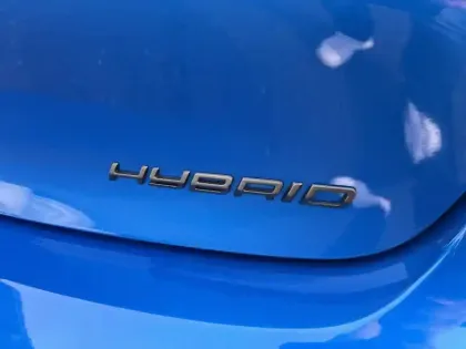 Photo 51 Peugeot 208  Hybrid 100 e-DCS6
