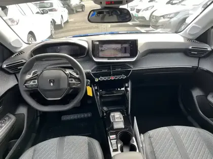 Photo 44 Peugeot 208  Hybrid 100 e-DCS6