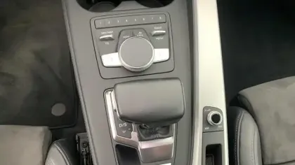 Photo 17 Audi A5 Gén. II Ph1 Design Luxe 2