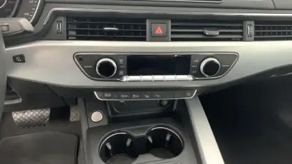 Photo 10 Audi A5 Gén. II Ph1 Design Luxe 2