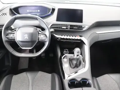 Photo 7 Peugeot 3008  1.2 PureTech 130ch Allure S&S