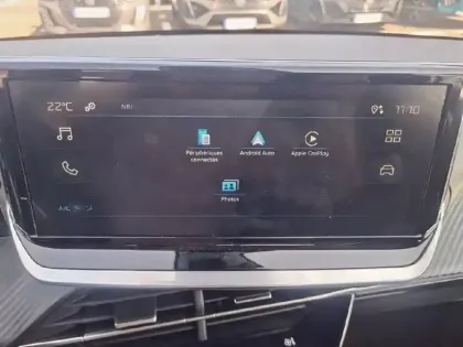 Photo 42 Peugeot 208  Hybrid 100 e-DCS6