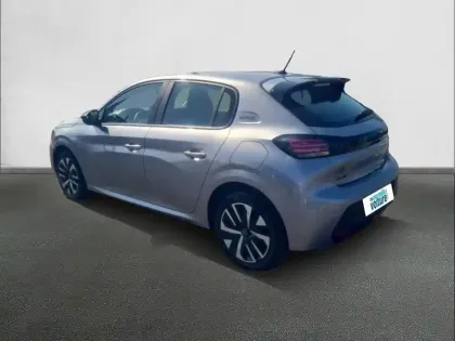 Photo 29 Peugeot 208  Hybrid 100 e-DCS6