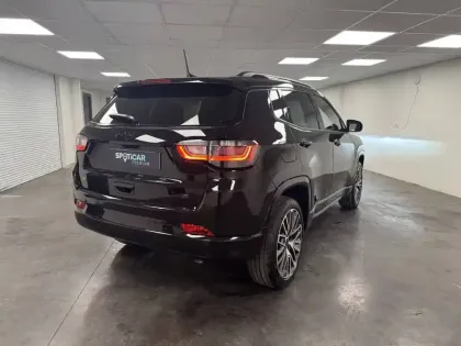 Photo 51 Jeep Compass Gén. II Ph2 NG Summit 5