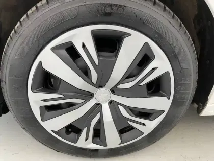 Photo 16 Peugeot 208  PureTech 100 S&S BVM6